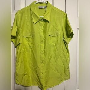 XL. 2 Tops Apparenza button down short sleeve shirt with pockets on front.